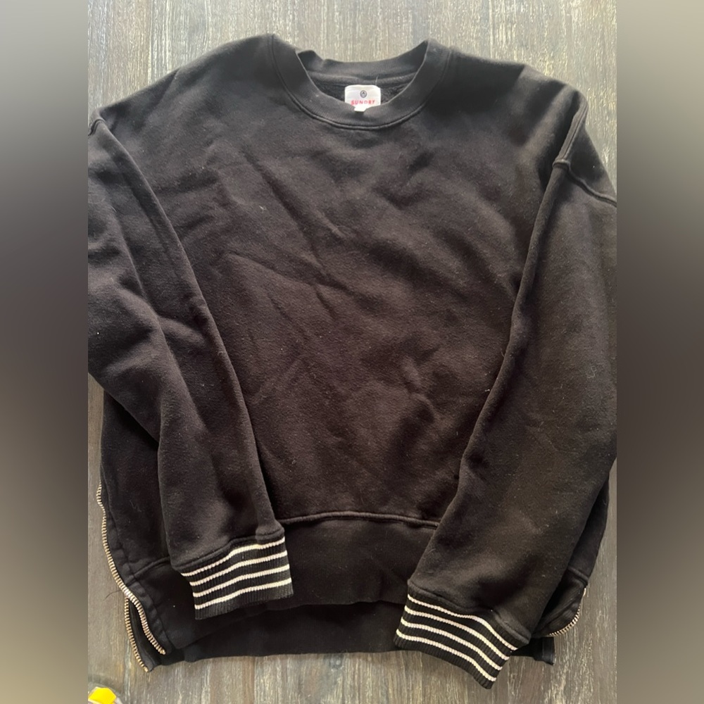 REVOLVE SUNDRY sz 1 black sweatshirt “ I want it all”